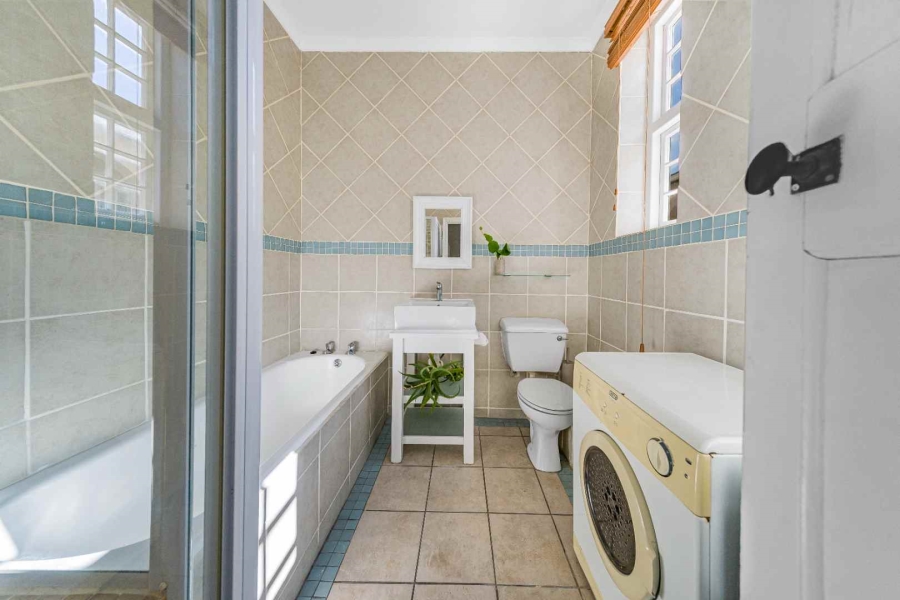 2 Bedroom Property for Sale in Cape Town City Centre Western Cape